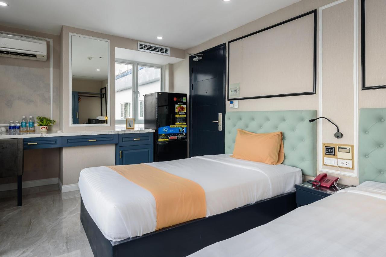 Cozrum Lux - The Arrivals Hotel Ho Chi Minh-staden Exteriör bild