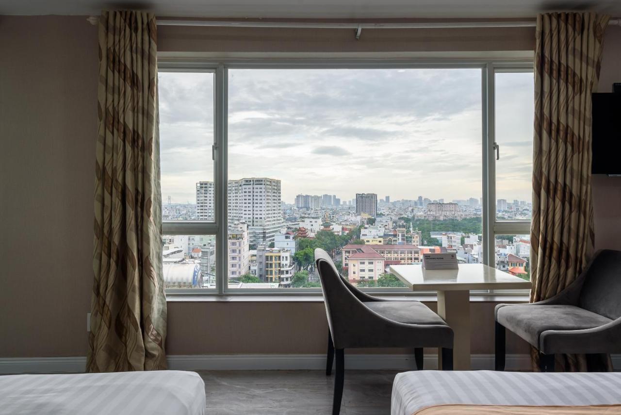 Cozrum Lux - The Arrivals Hotel Ho Chi Minh-staden Exteriör bild